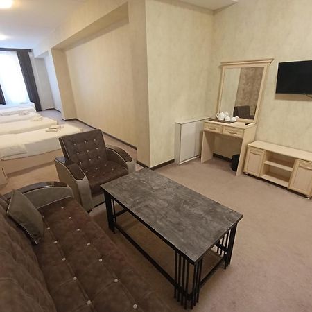 Grand Karavan Hotel Tasjkent Eksteriør billede