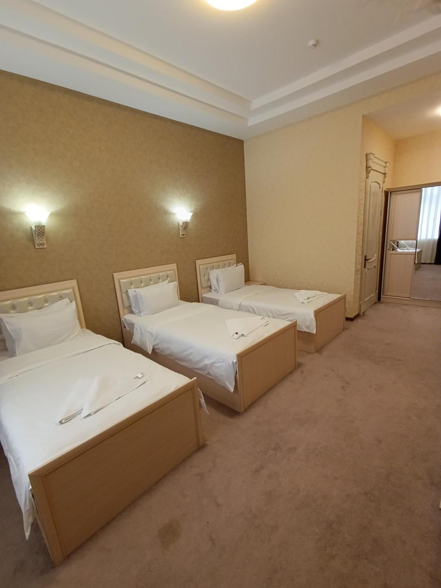 Grand Karavan Hotel Tasjkent Eksteriør billede